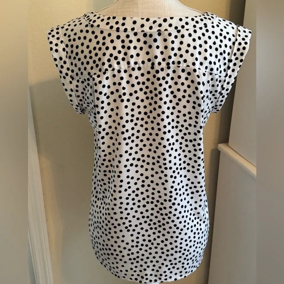 Ann Taylor Polka Dot Top - Picture 2 of 4